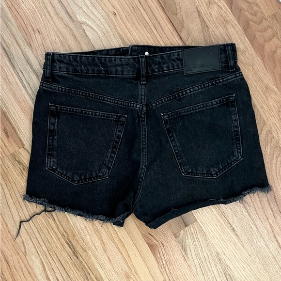Zara High Rise Shorts - Picture 2 of 5